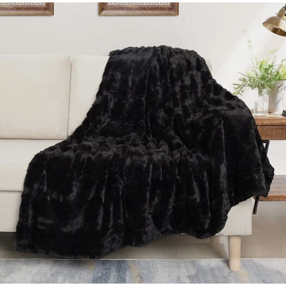 TOONOW Faux Fur Luxury Throw Blanket,Double Side Soft Fluffy Fuzzy Blanket Black